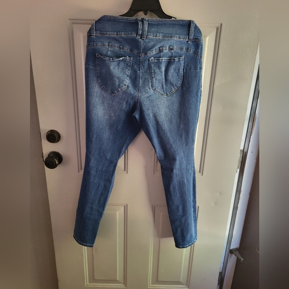 Size 14w